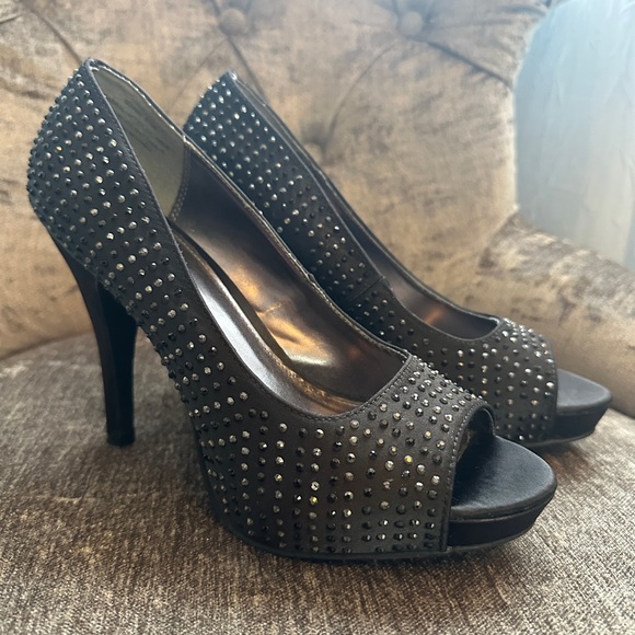 Rampage Black Studded Heels - Picture 9 of 10